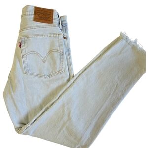Levi's Wedgie 27 Light Wash Straight Raw Hem Bleached